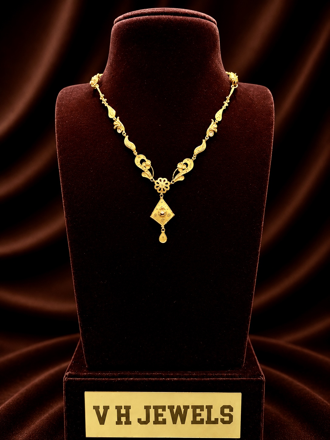 4.280 Gram Traditional 916 Gold Necklace for Women | VH Jewels
