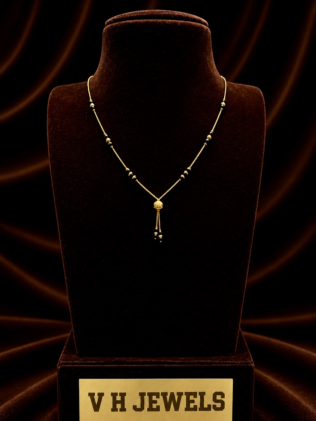 4.720 Gram Royal 916 Gold Necklace for Women | VH Jewels
