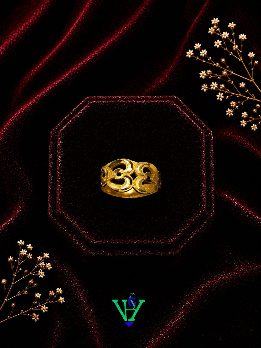 Minimal Round 22K Gold Ring